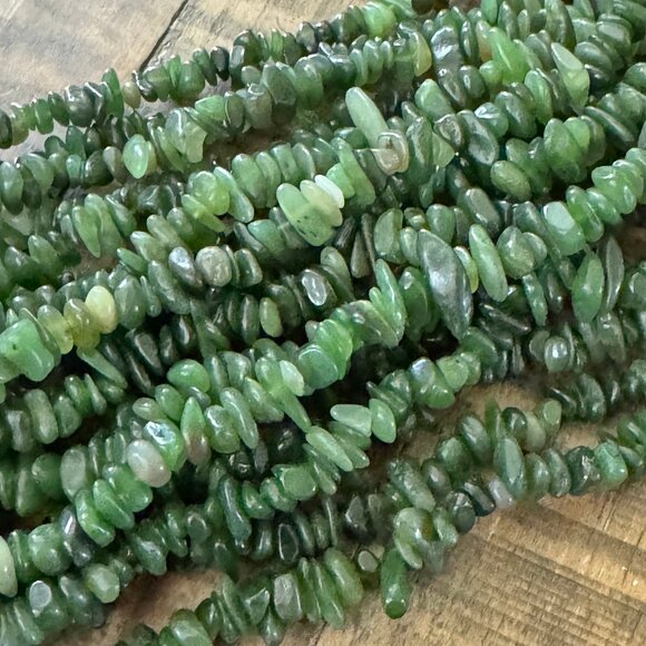 Jade Chip Bead Strand - 5-8mm - Picture 1 of 3